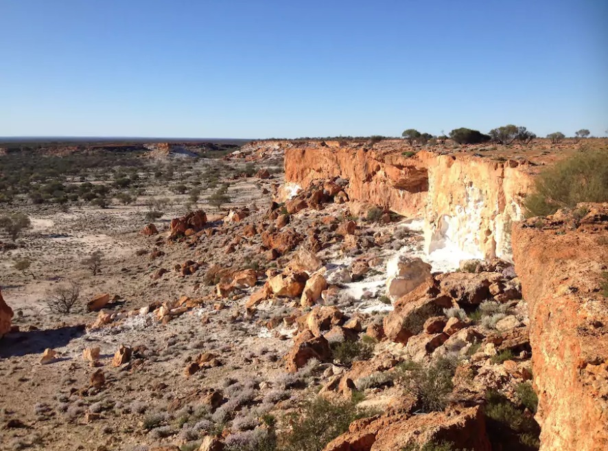 Geological rocks at Melangata Station Stay